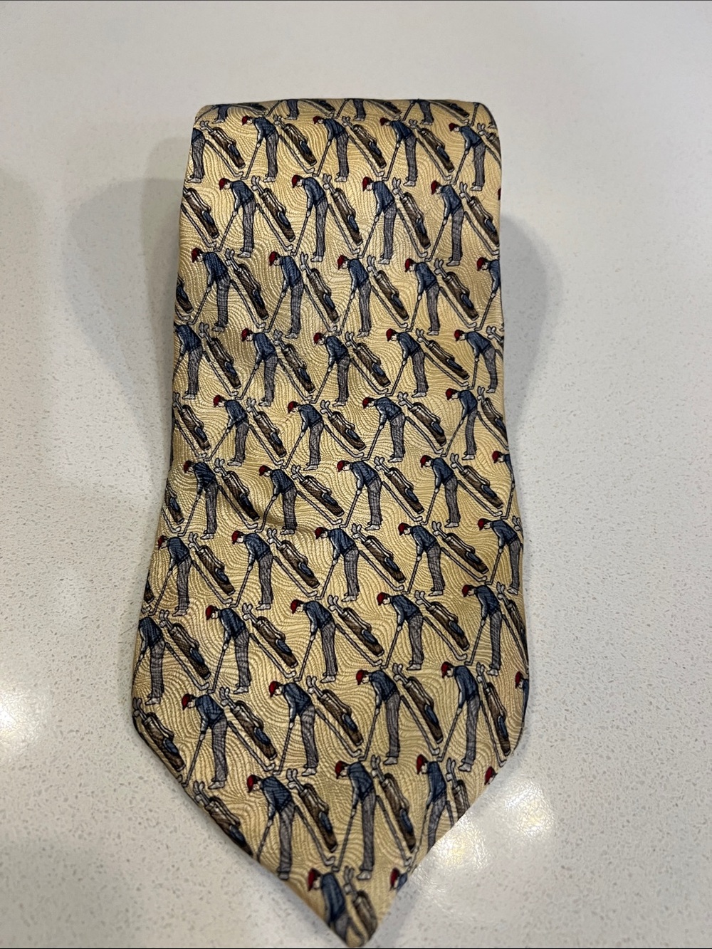 Silk Golf Motif Tie in Light Gold